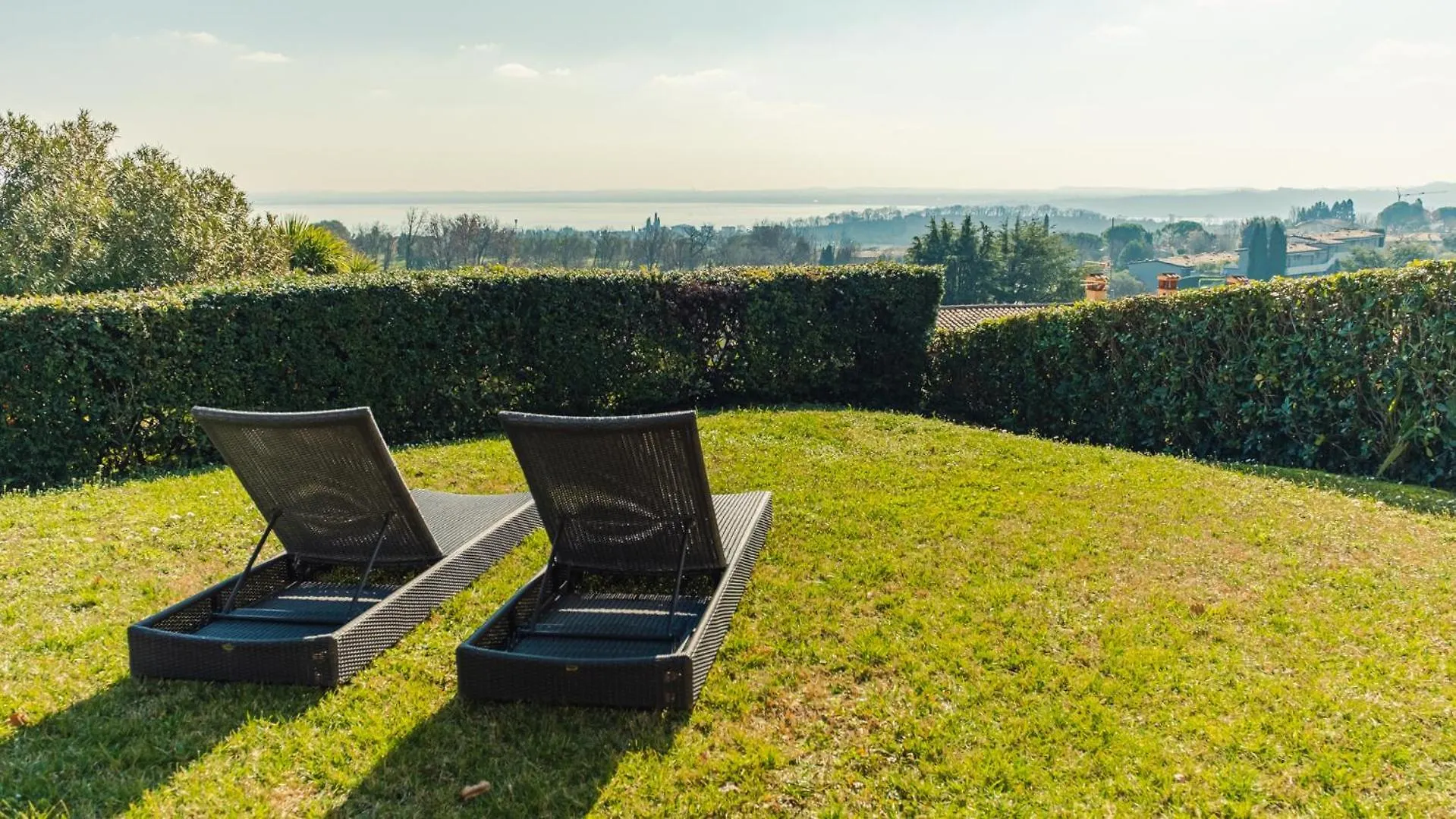 Villa Giulia - Italian Homing Soiano Del Lago 0*,
