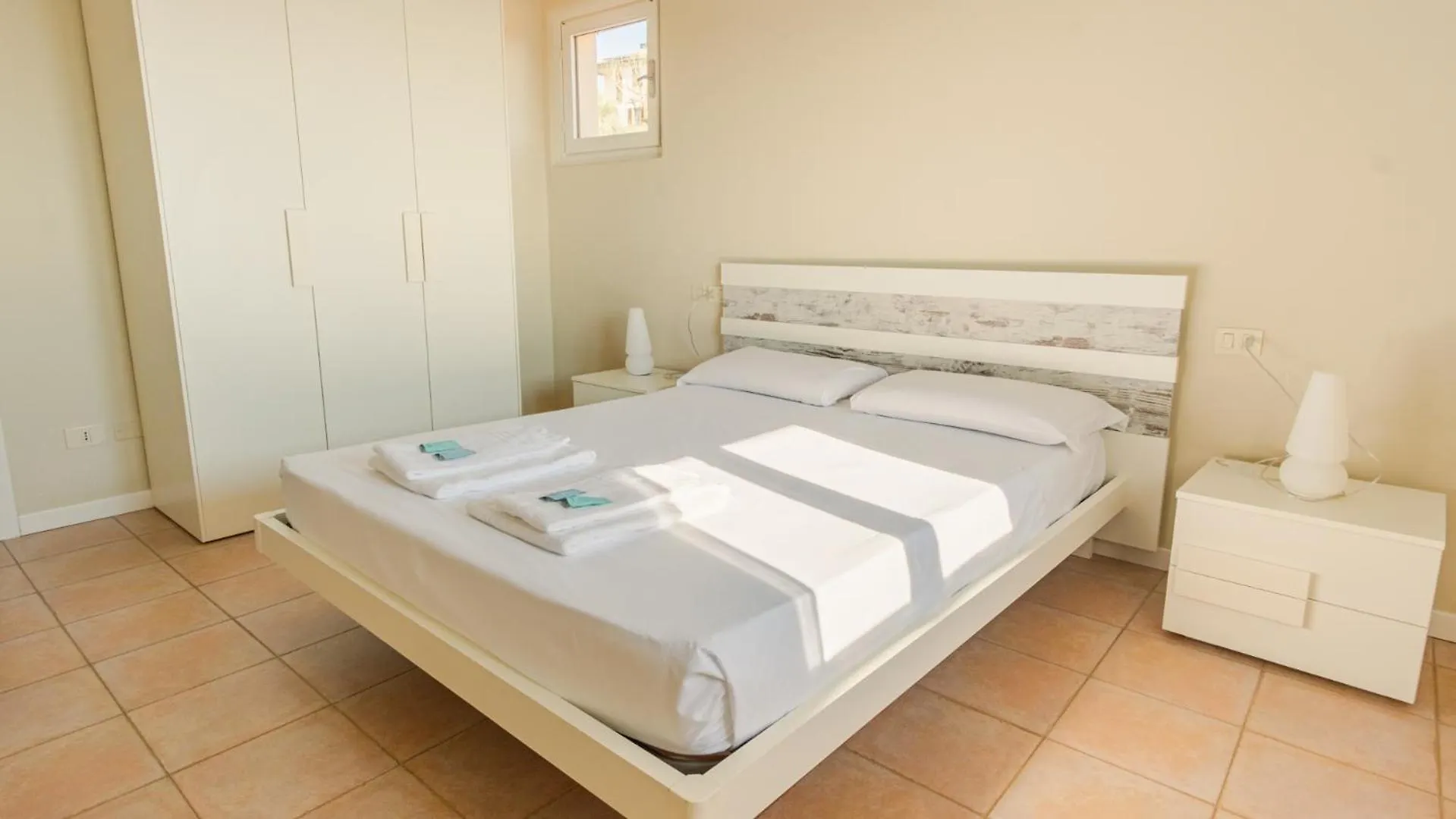 Villa Giulia - Italian Homing Soiano Del Lago 0*,
